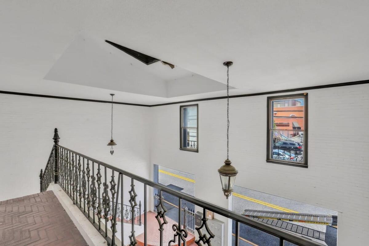 Eagle'S Nest - Spacious Loft Downtown - Near Gsu ستاتسبورو المظهر الخارجي الصورة