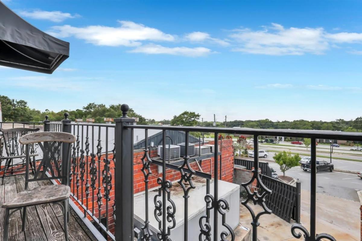 Eagle'S Nest - Spacious Loft Downtown - Near Gsu ستاتسبورو المظهر الخارجي الصورة